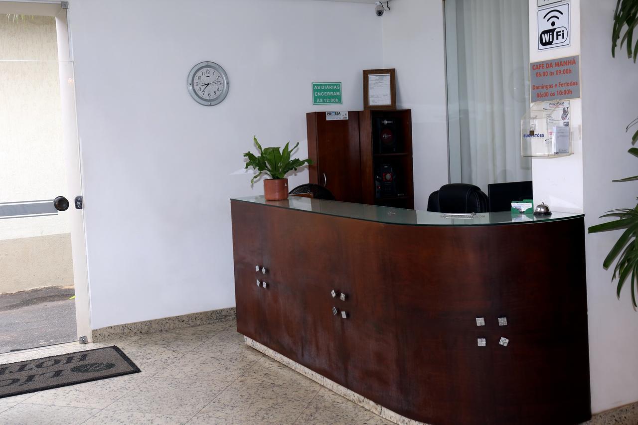 Licia Hotel Joao Pinheiro ภายนอก รูปภาพ