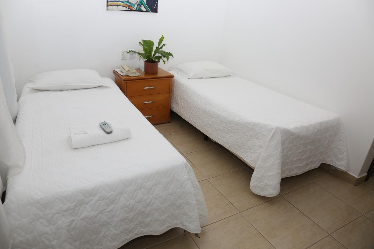 Licia Hotel Joao Pinheiro ภายนอก รูปภาพ